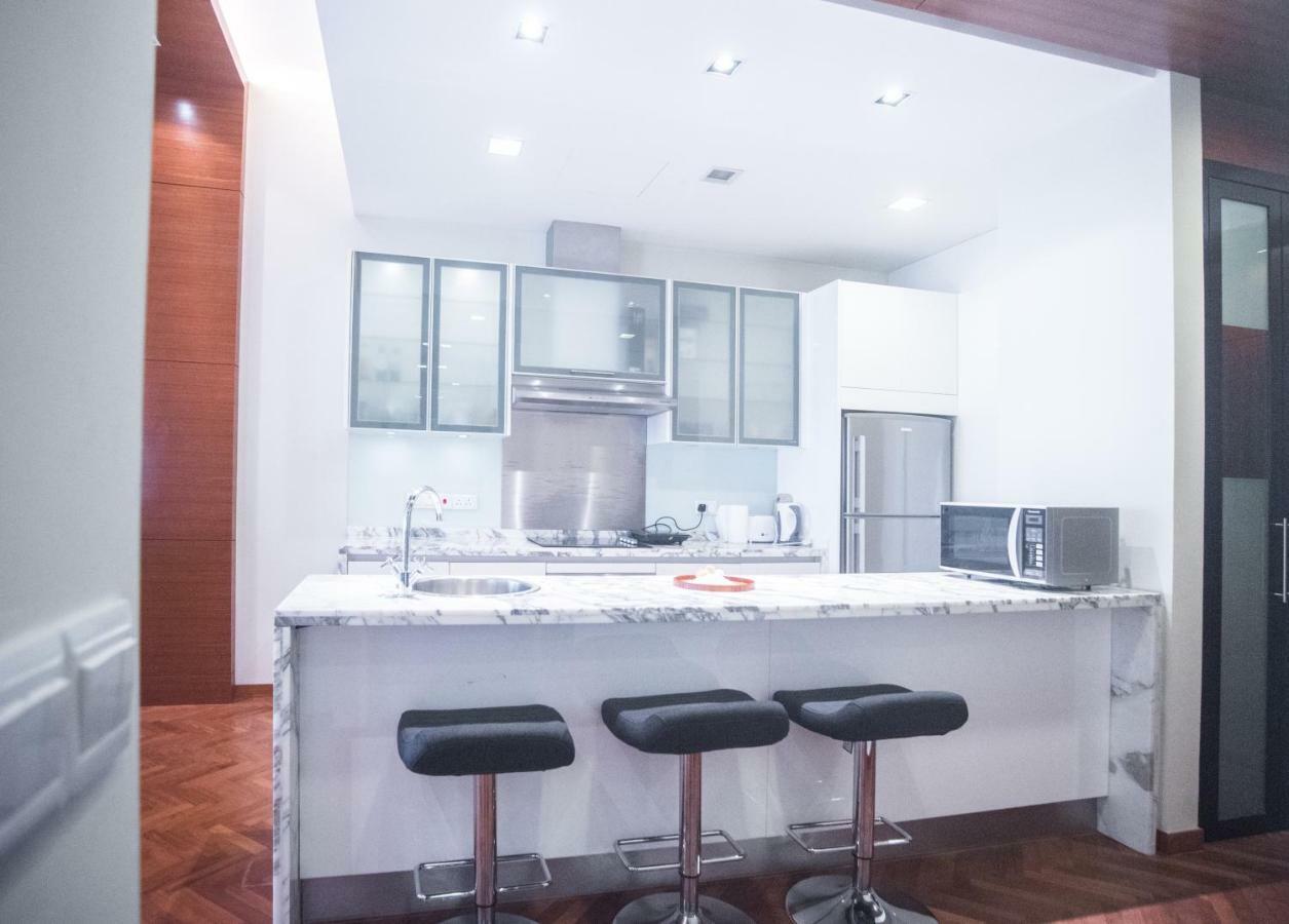 The At Waterside Straits Quay By Plush Apartment *