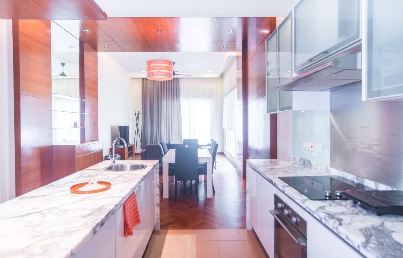 The At Waterside Straits Quay By Plush Apartment *